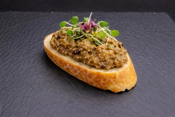 Padlizsánkrémes koktélszendvics