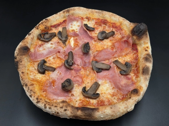 Prosciutto e funghi